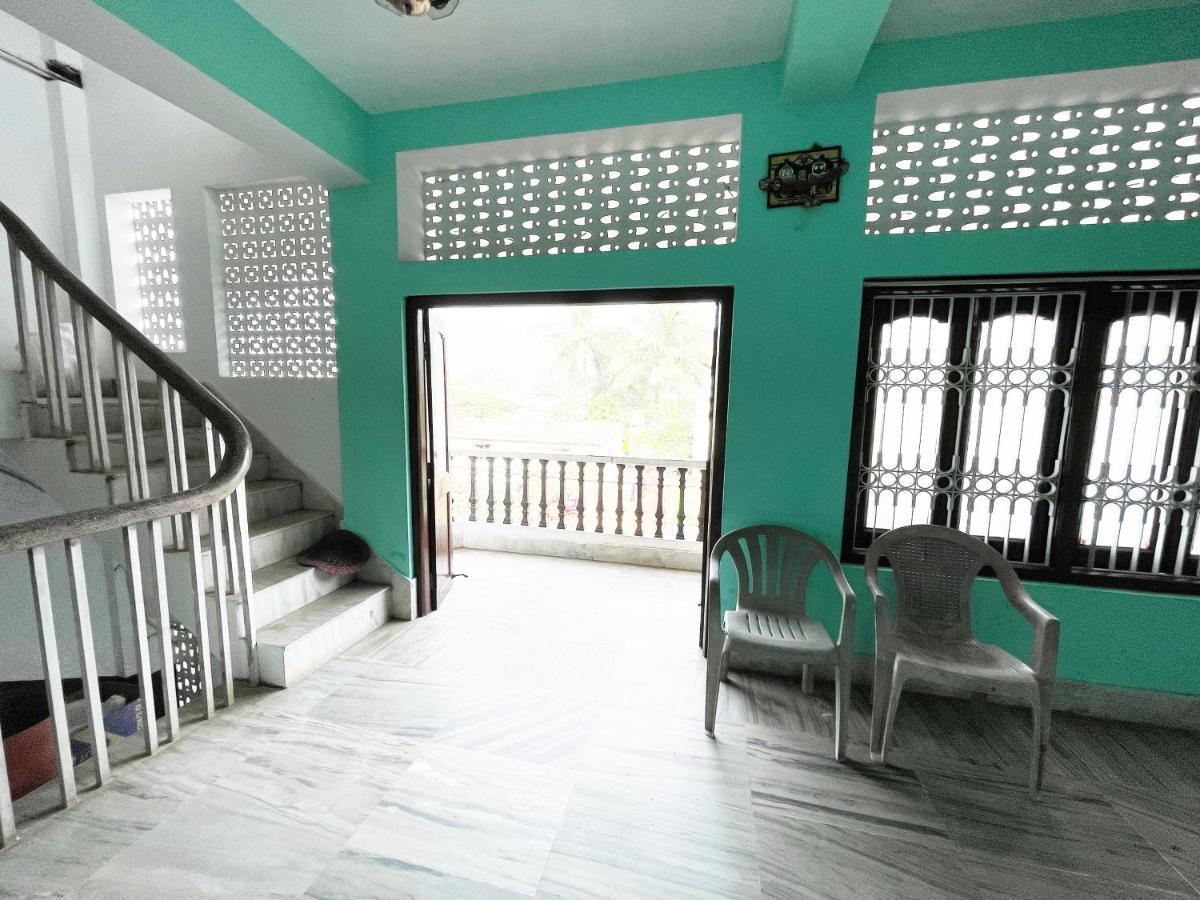 Hotel Radha Krishna Puri Ngoại thất bức ảnh