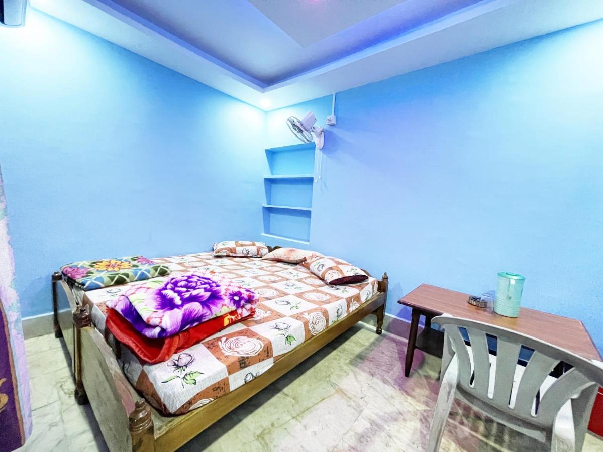 Hotel Radha Krishna Puri Ngoại thất bức ảnh